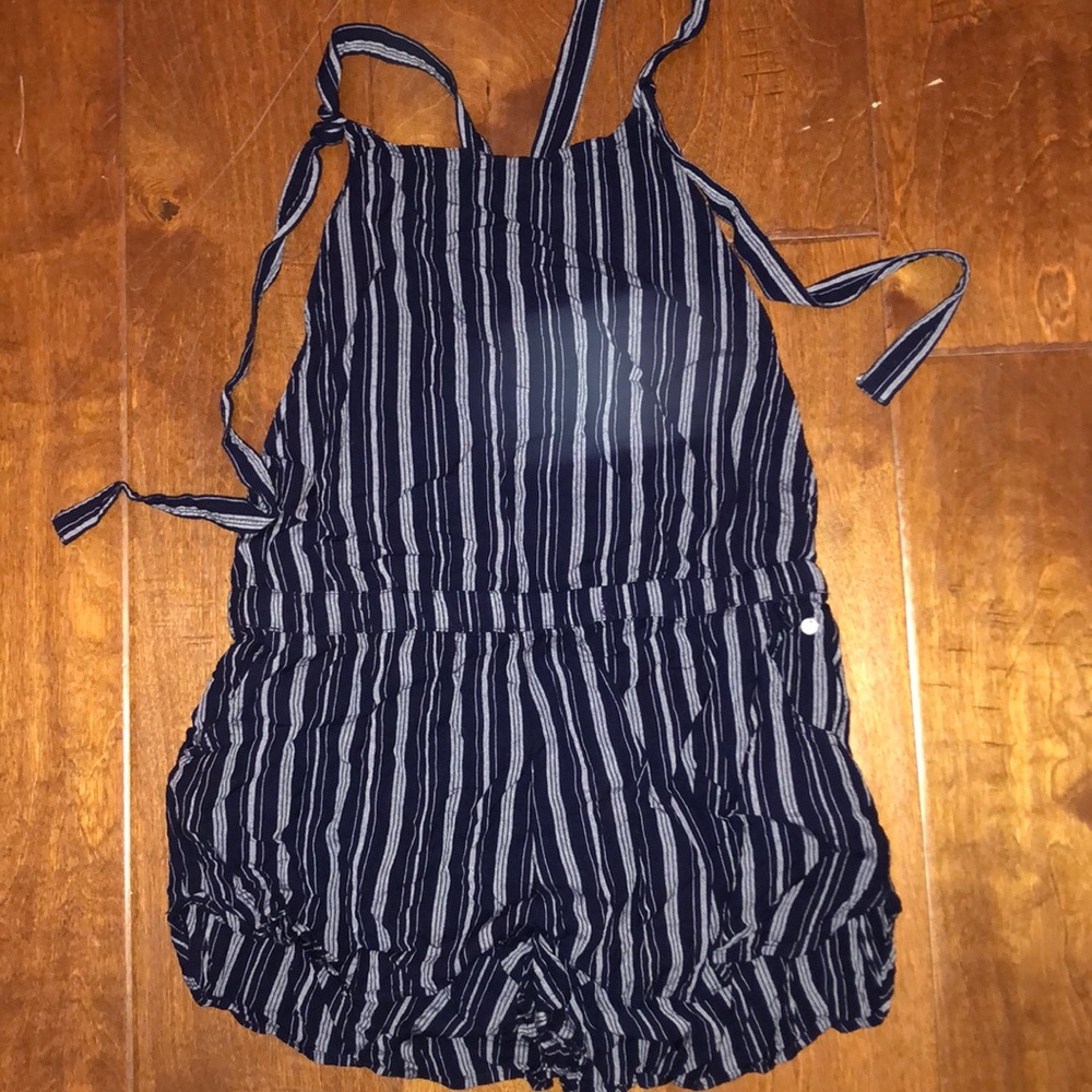Roxy overall romper